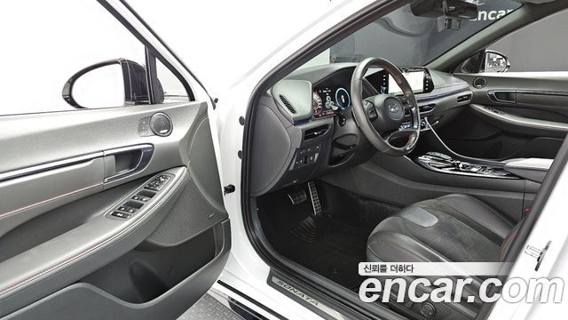 Hyundai Sonata 2022 — photo 10