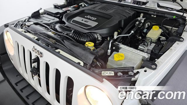 Jeep Wrangler 2017 — photo 6