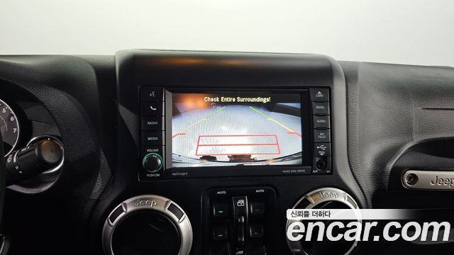 Jeep Wrangler 2017 — photo 16