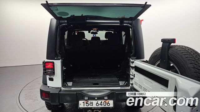 Jeep Wrangler 2017 — photo 20