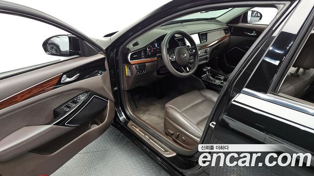 Kia K7 2016 — photo 11
