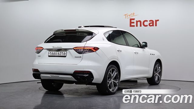 Maserati Levante 2020 — photo 2
