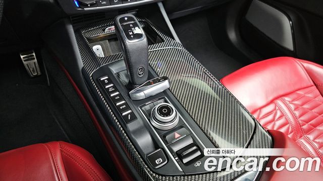 Maserati Levante 2020 — photo 9