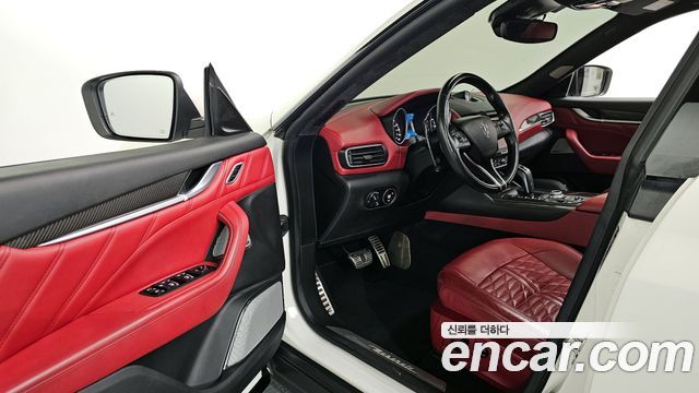 Maserati Levante 2020 — photo 11