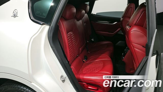 Maserati Levante 2020 — photo 12