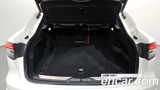 Maserati Levante 2020 — photo 20