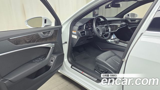 Audi A6 2022 — photo 10