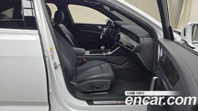 Audi A6 2022 — photo 11