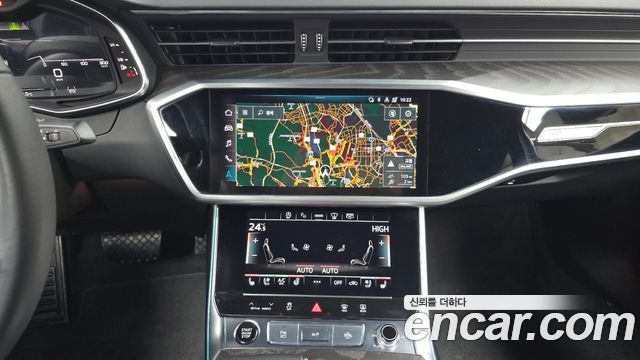 Audi A6 2022 — photo 15