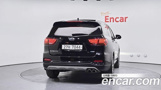 Kia Sorento 2018 — photo 4