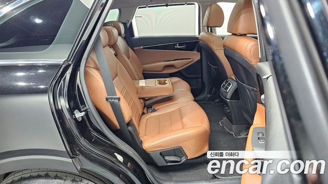 Kia Sorento 2018 — photo 11