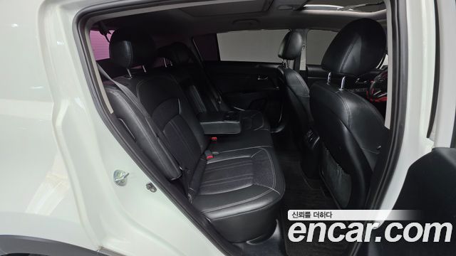 Kia Sportage 2016 — photo 19