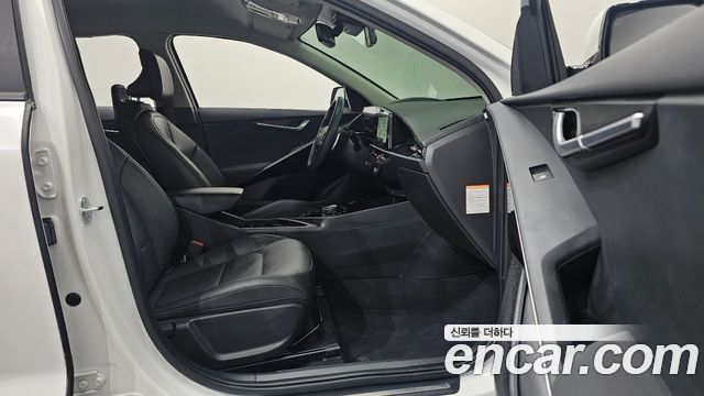 Kia Niro 2024 — photo 11