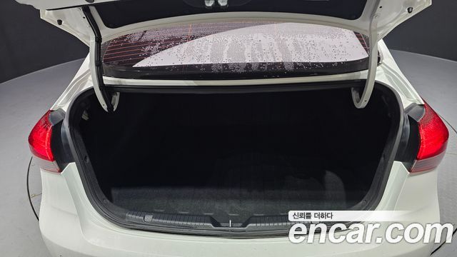 Kia K3 2018 — photo 20