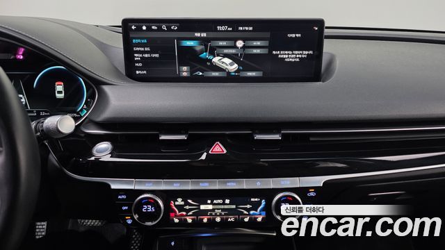 Genesis G80 2022 — photo 15
