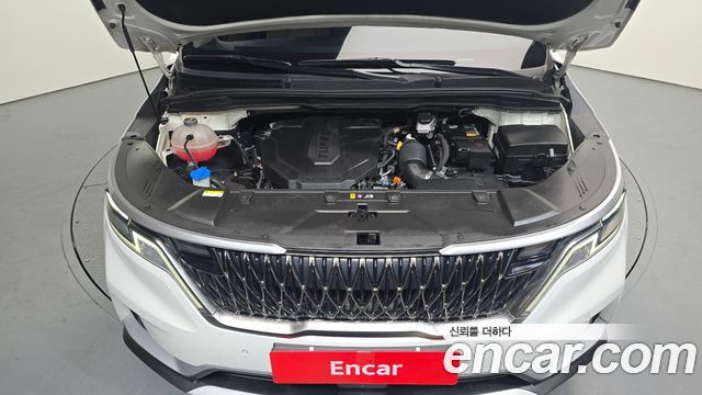 Kia Canival 2023 — photo 6