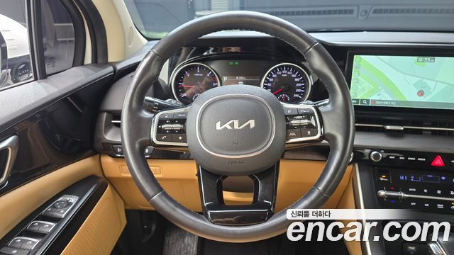 Kia Canival 2023 — photo 13