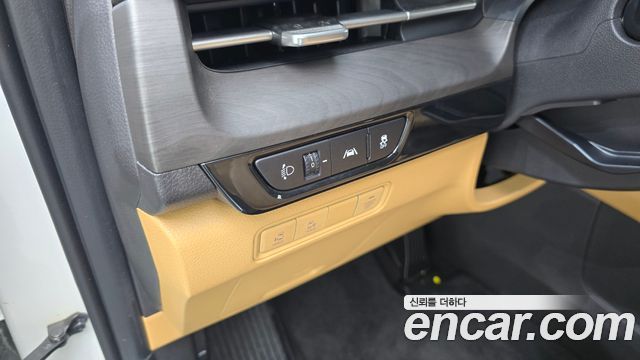 Kia Canival 2023 — photo 15