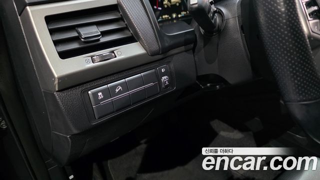 KG Mobility Rexton 2018 — photo 19