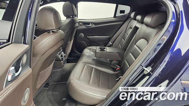 Kia Stinger 2019 — photo 12