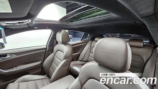 Kia Stinger 2019 — photo 18