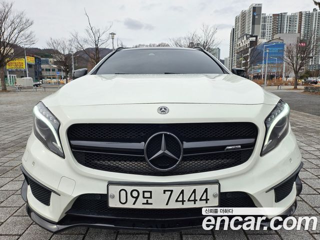 Mercedes-Benz GLA-Class 2016 — photo 1