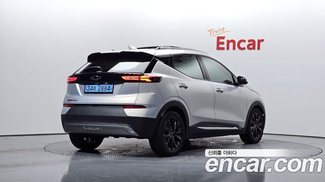 Chevrolet Korea 볼트 EUV 2023 — photo 2