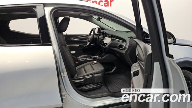 Chevrolet Korea 볼트 EUV 2023 — photo 11