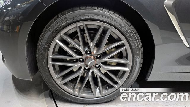 Genesis G70 2018 — photo 5