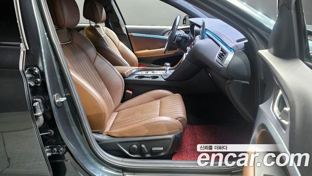 Genesis G70 2018 — photo 11