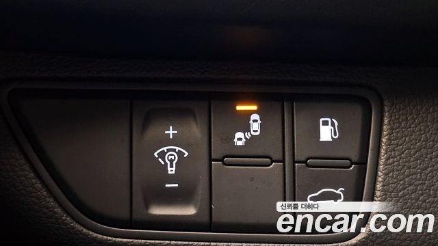 Genesis G70 2018 — photo 19