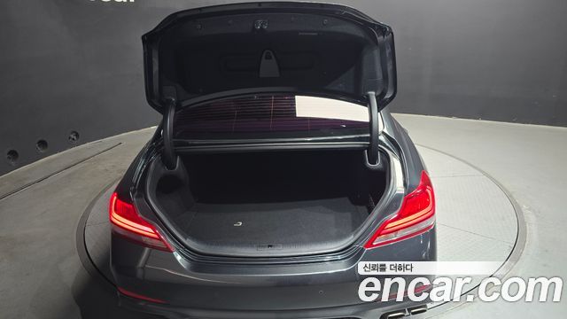Genesis G70 2018 — photo 20