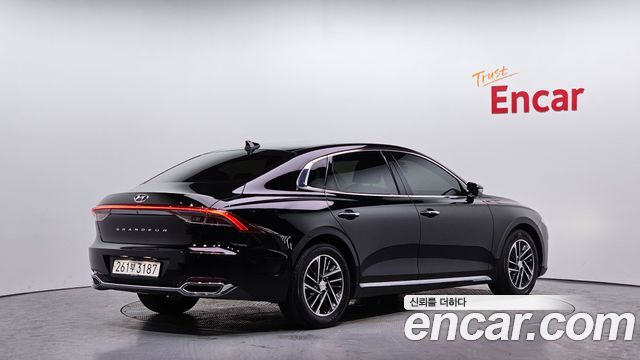 Hyundai Grandeur 2022 — photo 2