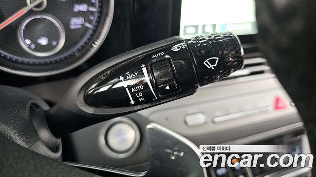 Hyundai Grandeur 2022 — photo 17