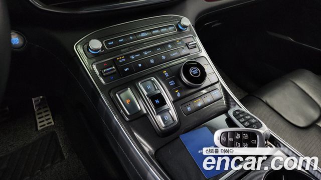 Hyundai Santafe 2021 — photo 9