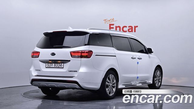 Kia Canival 2018 — photo 2