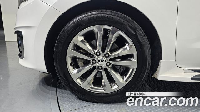 Kia Canival 2018 — photo 5
