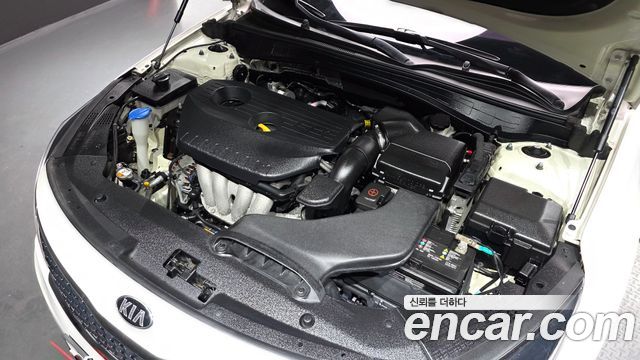 Kia K5 2016 — photo 6