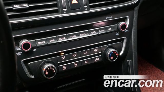 Kia K5 2016 — photo 18