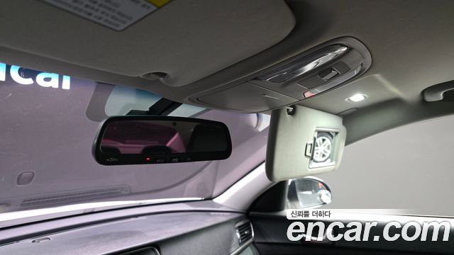 Kia K5 2016 — photo 20