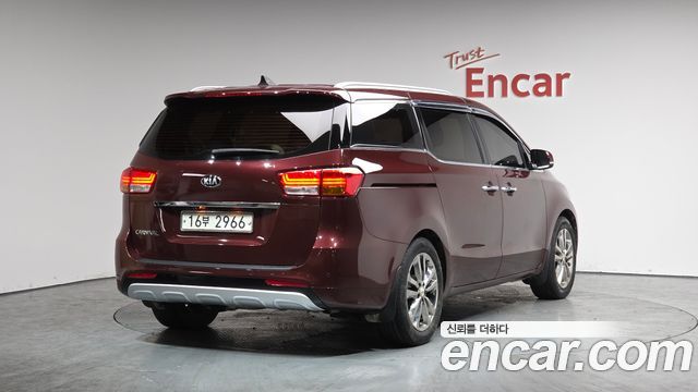 Kia Canival 2016 — photo 2