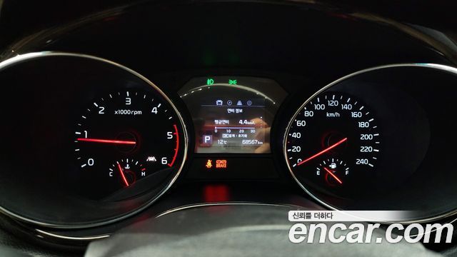 Kia Canival 2019 — photo 8