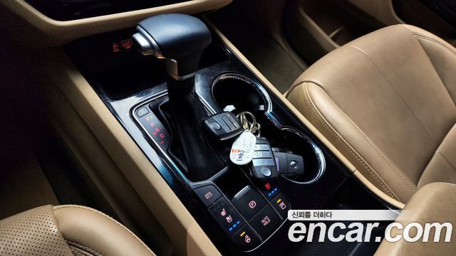 Kia Canival 2019 — photo 9