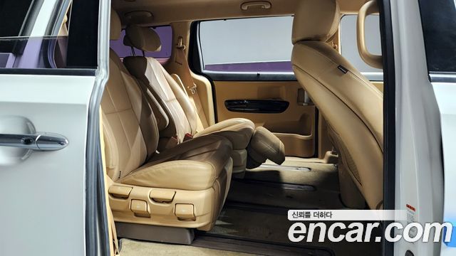 Kia Canival 2019 — photo 12