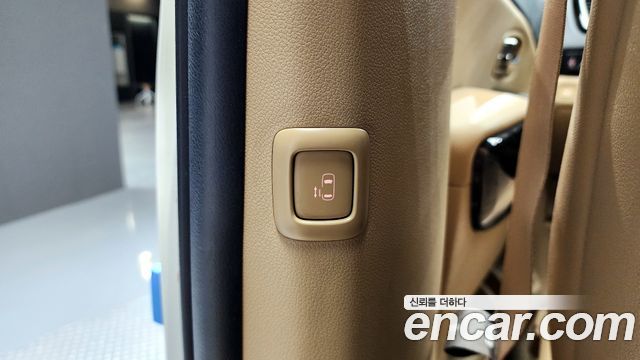 Kia Canival 2019 — photo 13