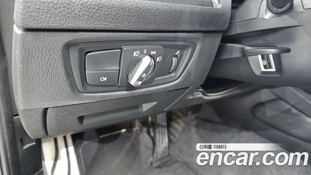 BMW M2 2018 — photo 17