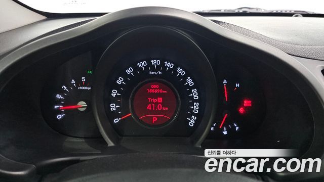 Kia Sportage 2013 — photo 8