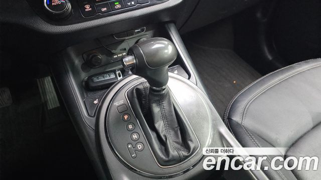 Kia Sportage 2013 — photo 9