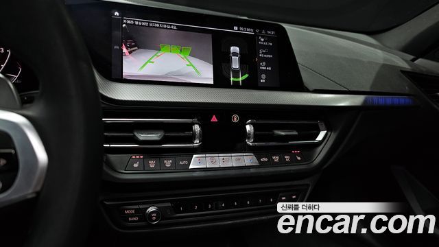 BMW 1-Series 2024 — photo 14