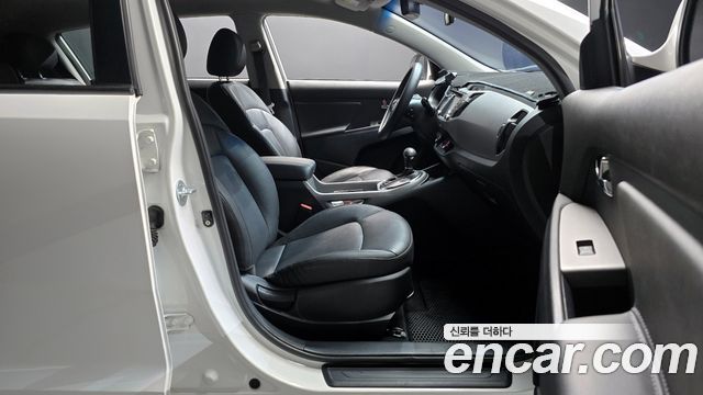 Kia Sportage 2016 — photo 10